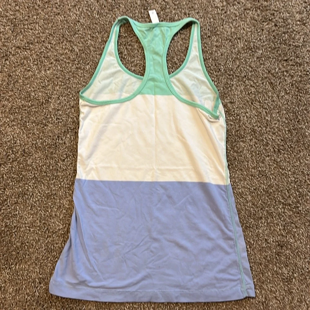 Gap Fit Racerback Colorblock Tank- Size XS - Picture 3 of 5